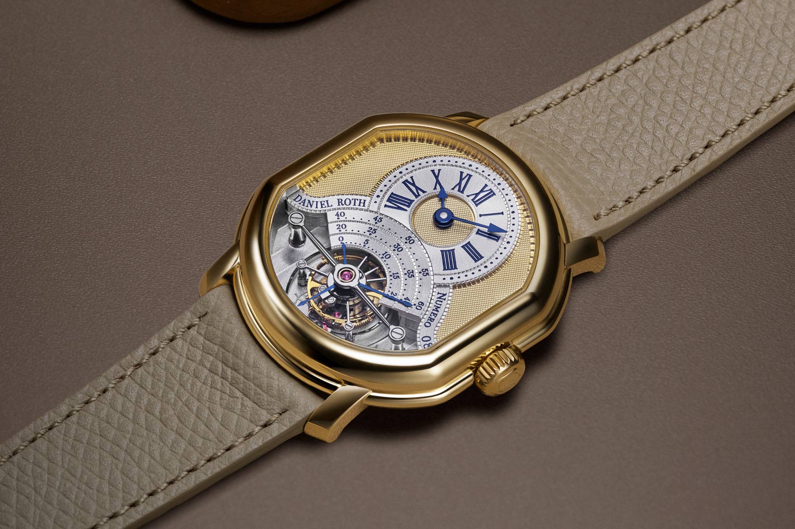 Daniel Roth Returns with the Tourbillon Souscription