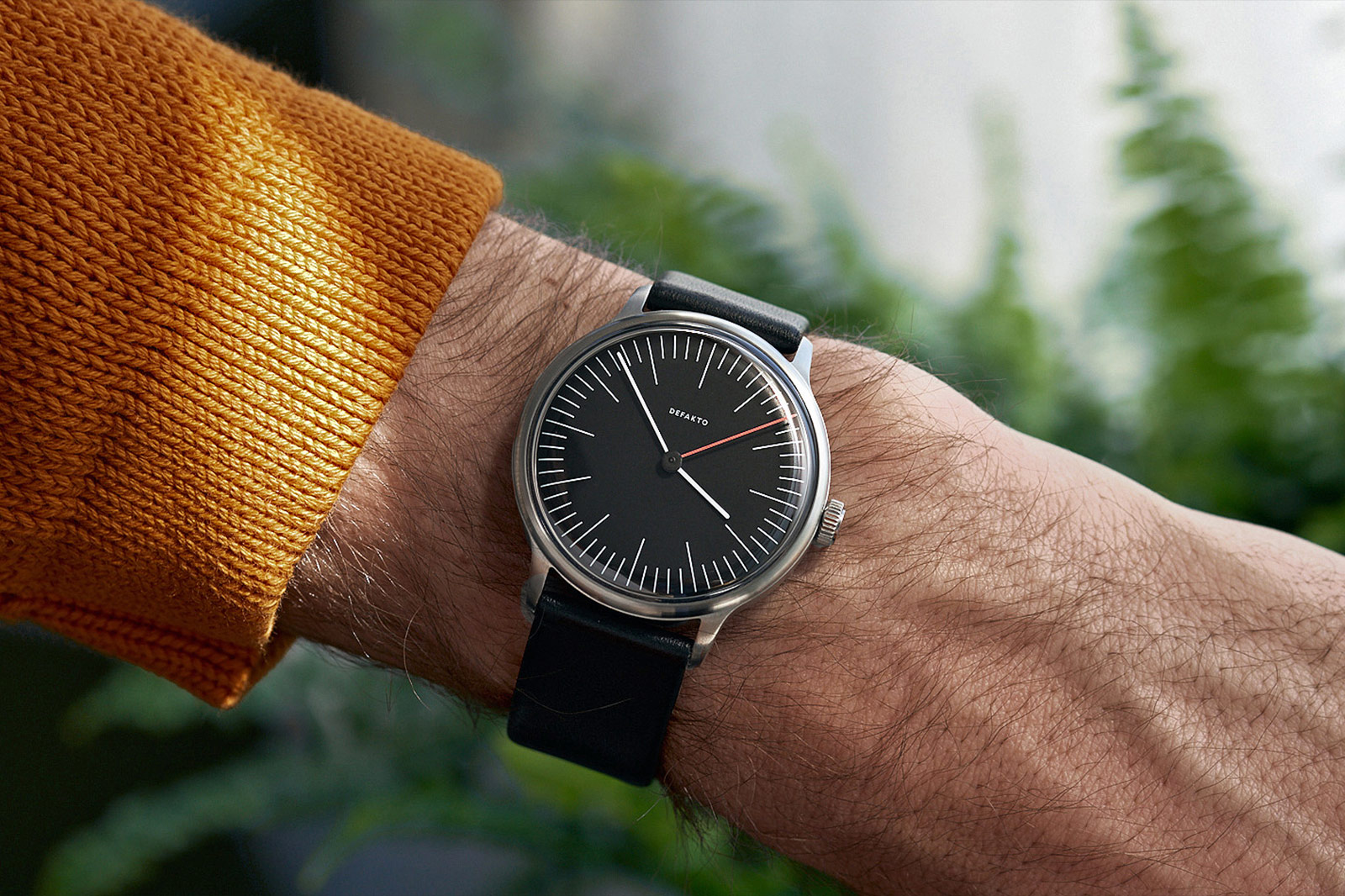 Defakto is a German One-Man Watch Brand Making Minimalist Watches In-House