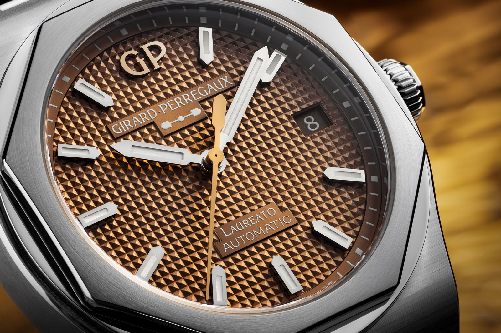 Girard-Perregaux Laureato