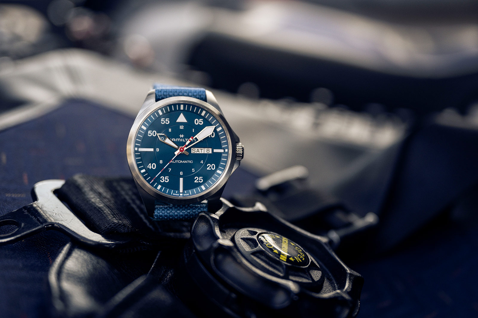 Hamilton Launch Khaki Aviation Pilot Air-Glaciers Special Edition in Titanium