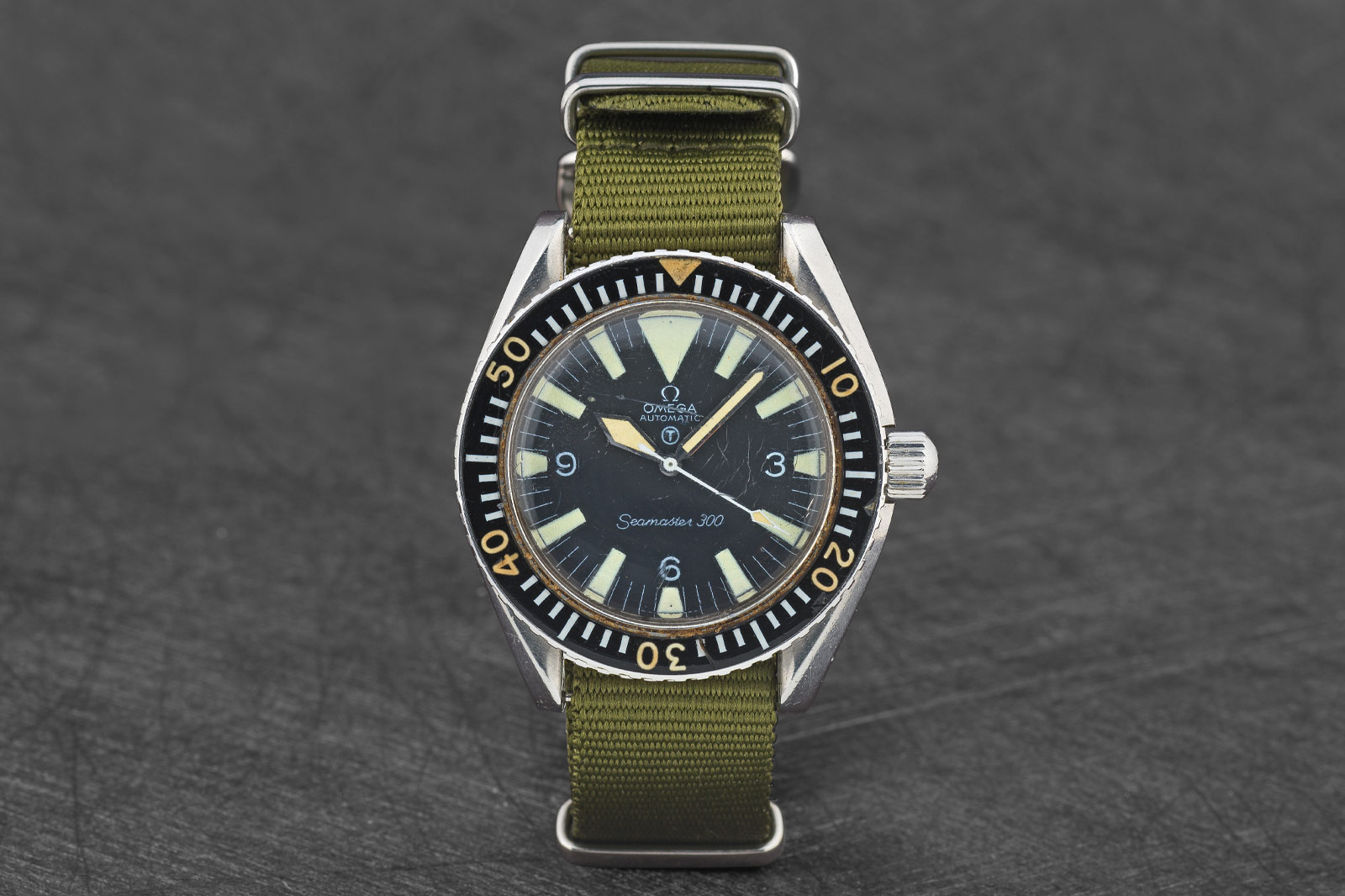 Omega military seamaster 300