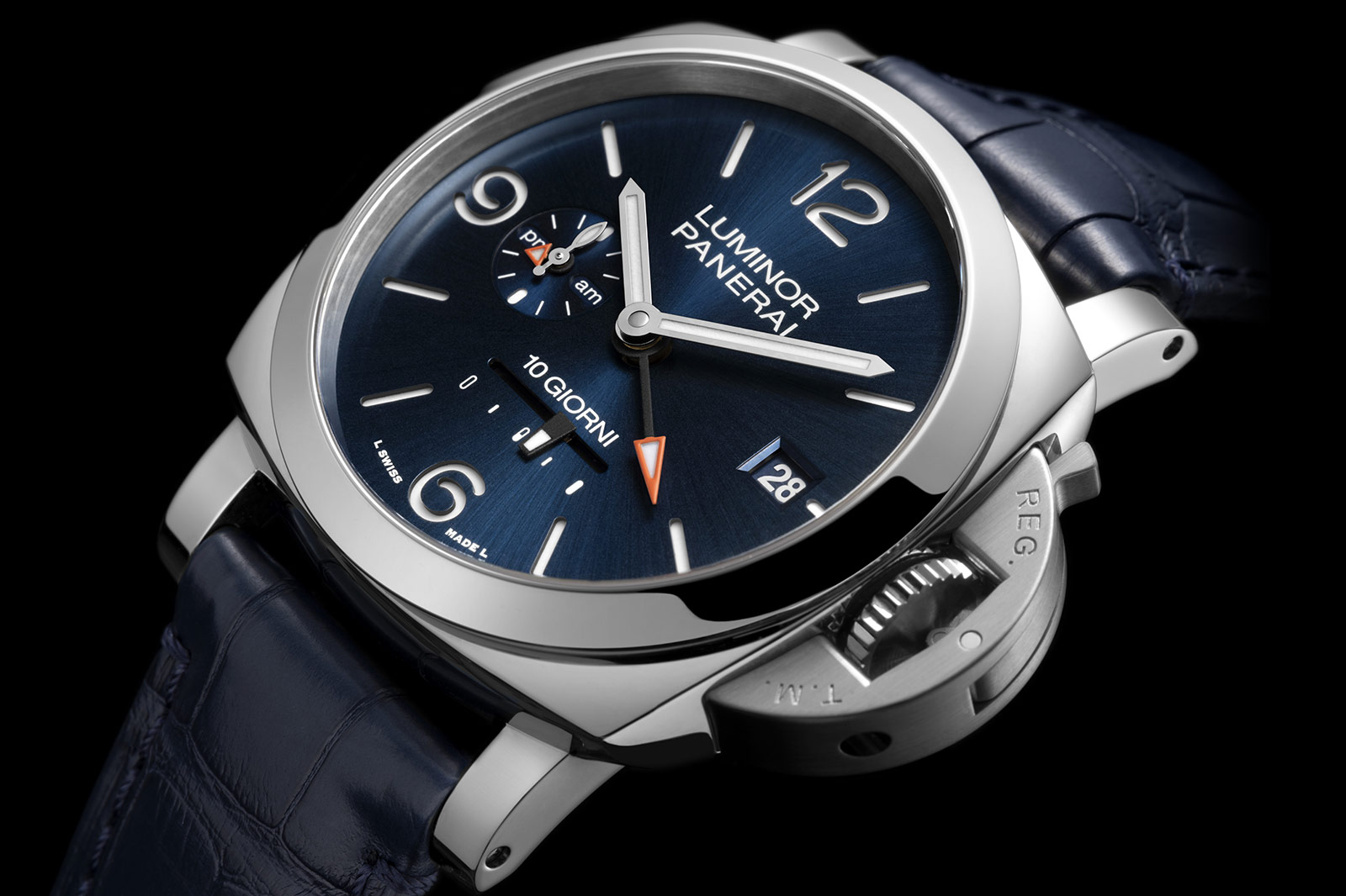 Panerai Reintroduce Luminor Dieci Giorni GMT with 10-Day Power Reserve in Steel