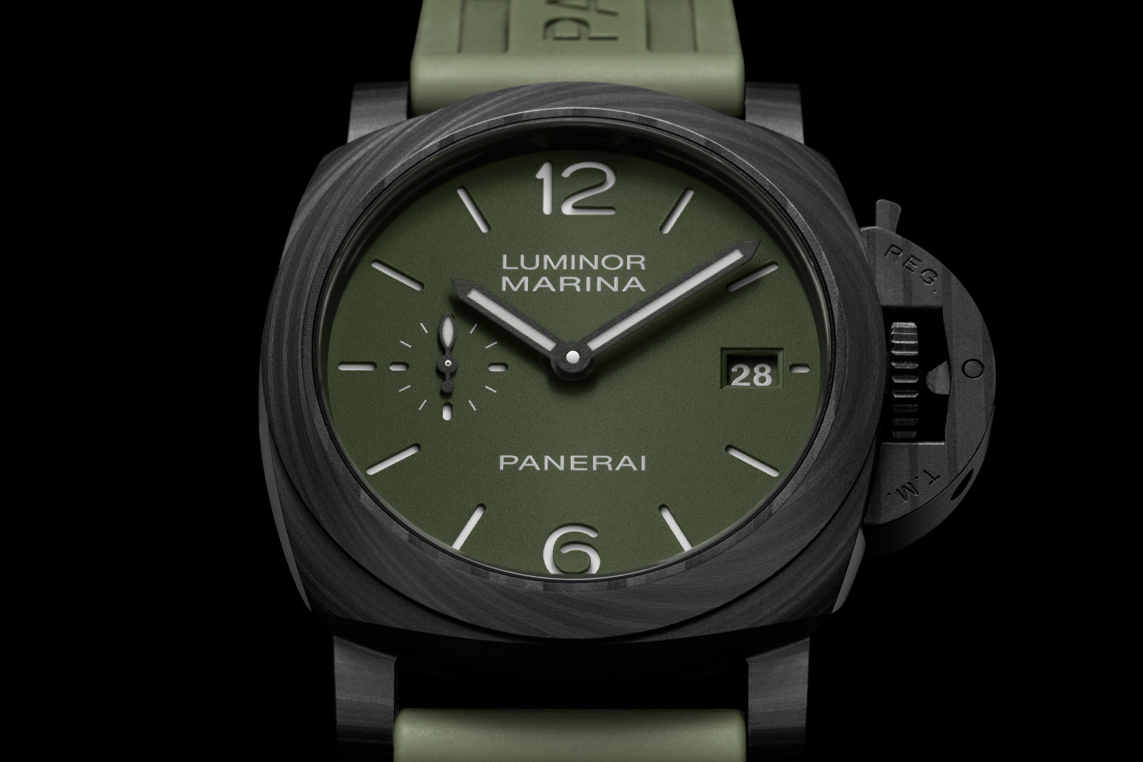 Panerai Present Luminor Quaranta Carbotech PAM01526 with Significant Upgrades