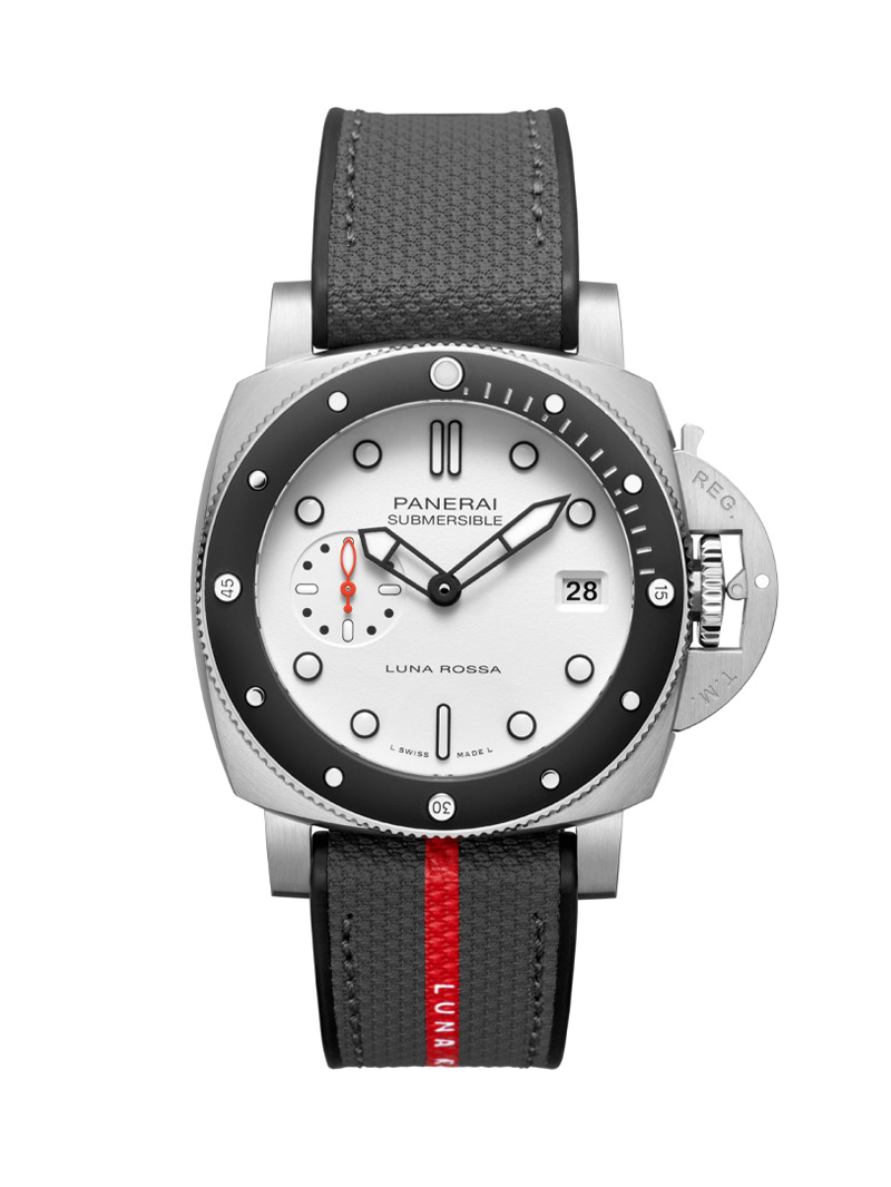 Panerai Submersible Luna Rossa